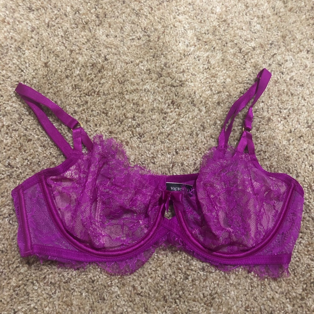 Fuschia bra